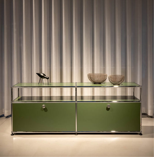 オリーブグリーン