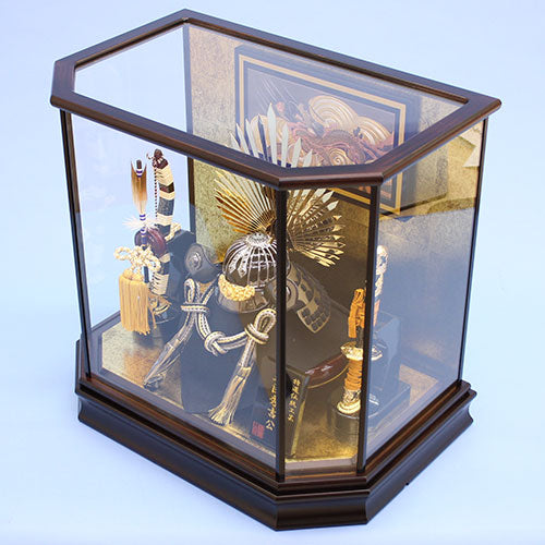 五月人形 兜ケース飾り 高さ41㎝ 豊臣秀吉兜 六角カブセ – 寿鳳人形の東芸