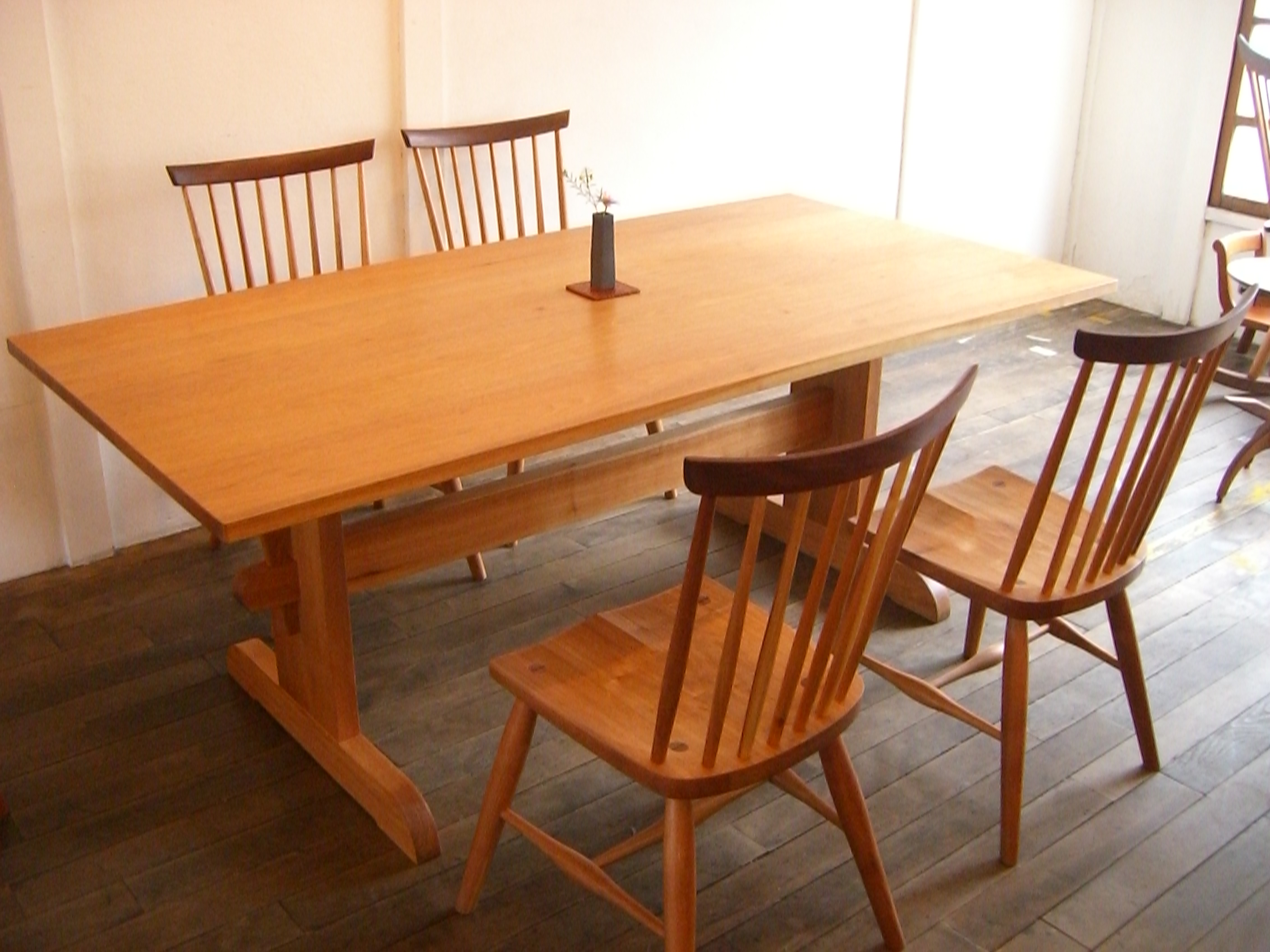 ダイニングテーブル クルミ材 価格220.000- 1800×900 H700 - Kancraft