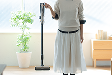 特長：軽量 ： スティッククリーナー（コードレス式）PV-BL2H