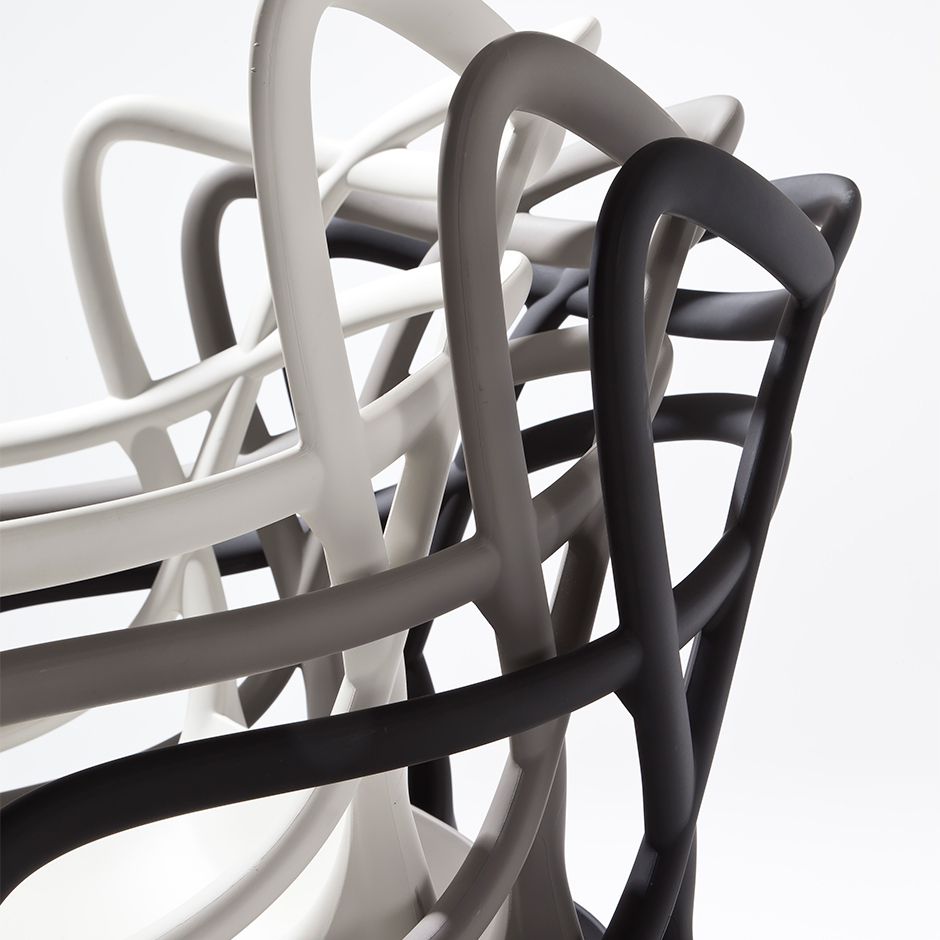 便利！スタッキングできるチェア｜Kartell｜カルテルオフィシャル