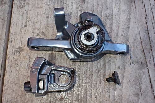 メカニカルディスクブレーキ（BR-CX77）の分解整備 | からあげ隊長の冒険