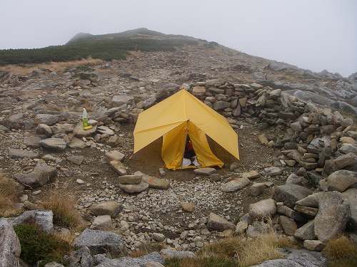 アライ スーパーライト・ツエルト1とツエルト用フライで快適キャンプ