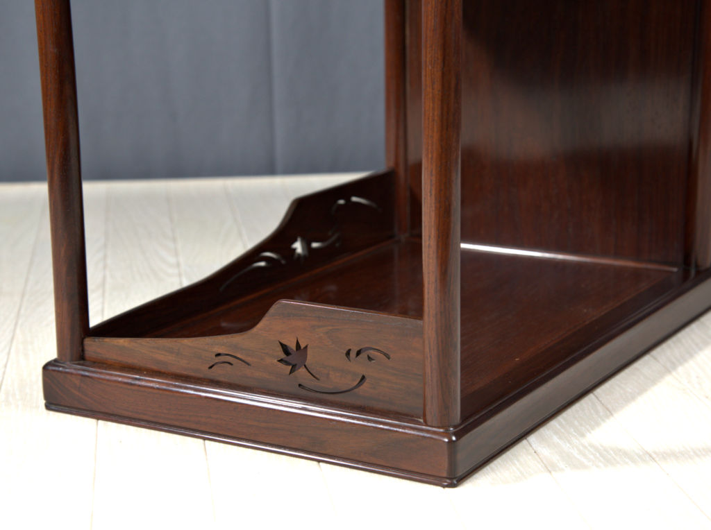 飾り棚: 紫檀 大阪唐木指物 若畑作 片開き 2尺棚 no.3506 / 唐木家具OSAKA