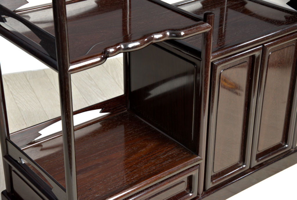 飾り棚: 紫檀 藤原作 上2枚戸 巾68cm 大阪唐木指物 no.30322 / 唐木