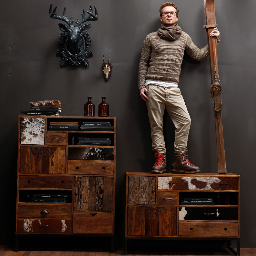 廃番】ロデオ（3Doors 8Drw） キャビネット - リビングボード