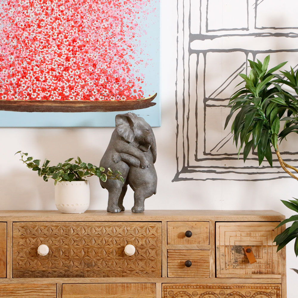 エレファントハグ デコフィギア - オブジェ・置物の通販 ｜【KARE