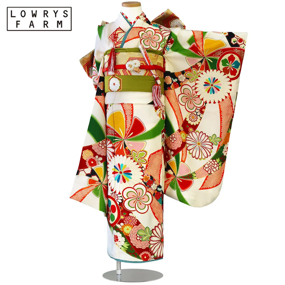 LOWRYS FARM》レトロ熨斗の着物に亀甲帯 白／七五三・七歳女の子