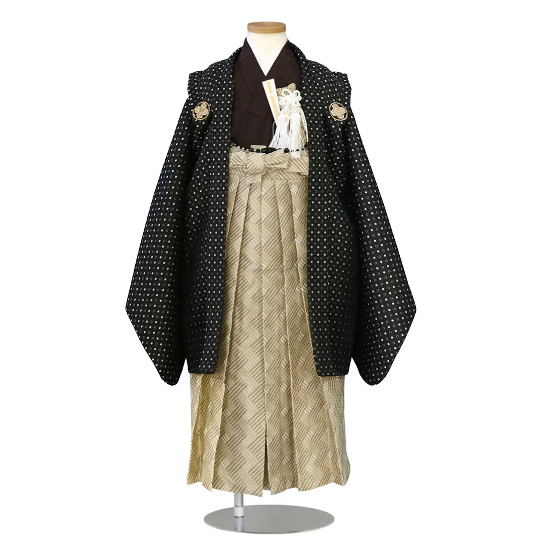 花わらべ》黒のドット柄に五つ紋、ベージュの袴／七五三・五歳男の子