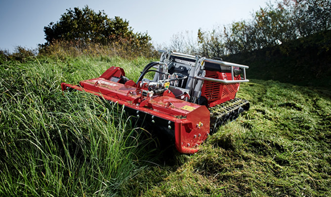 買う】ラジコン式ハンマーナイフモア RC751/RC1000/建機ジャパン