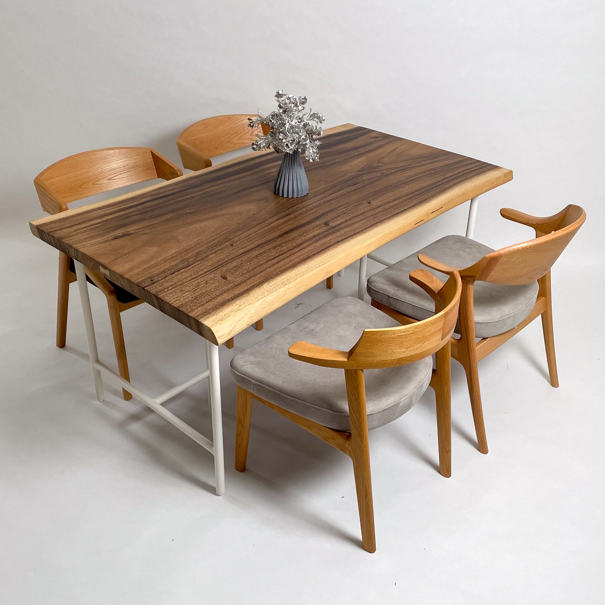 KIDOMEIMOKU モンキーポッド一枚板ダイニングテーブル｜150cm(4人掛け