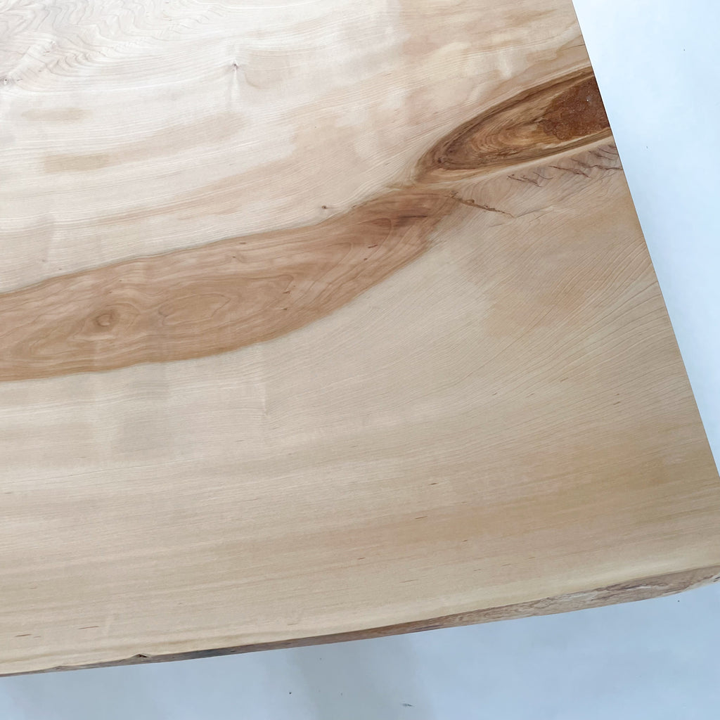 KIDOMEIMOKU 栃一枚板ダイニングテーブル｜175cm(6人掛け) – 【公式