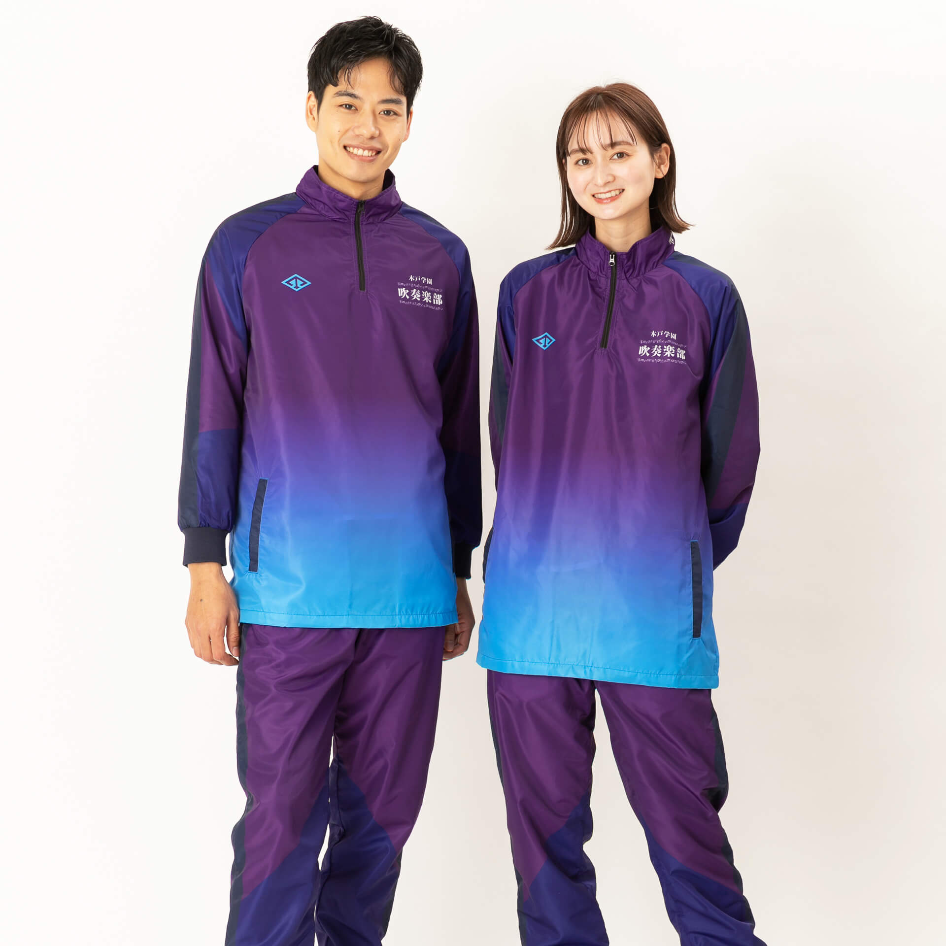 ハーフジップ式プルオーバー・ラグラン型長袖オリジナルウィンド