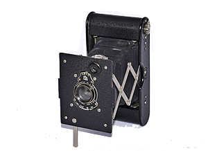 クラシックカメラの話題集 ベスト判に挑戦