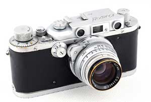 妖しいカメラとマイクロフォーサーズの物語 本物より高価なコピーライカ