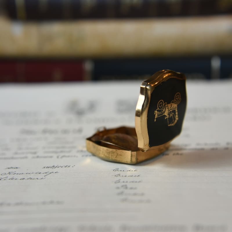 英国製 Stratton(ストラットン) ヴィンテージ携帯灰皿 – 神戸