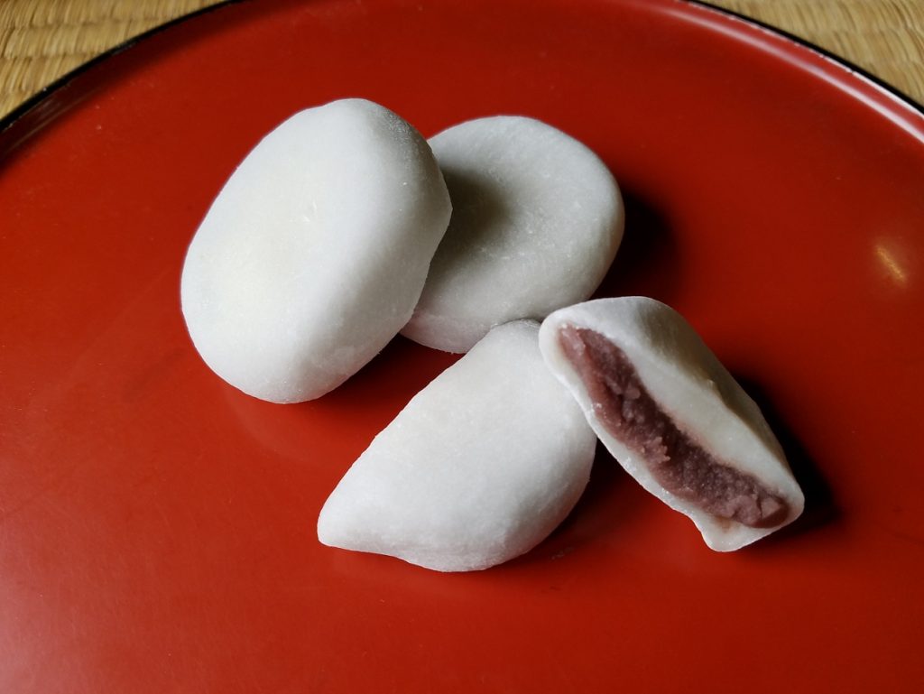 愛され続けて182年！ニッキが香るやわらか～いお茶屋餅 | 【高知県公式