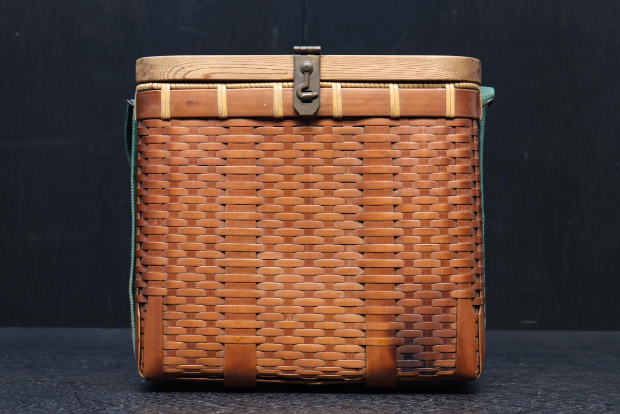 どっしりと安定感ある魚籠(びく) DC7055 – 古福庵 [ KOFUKUAN