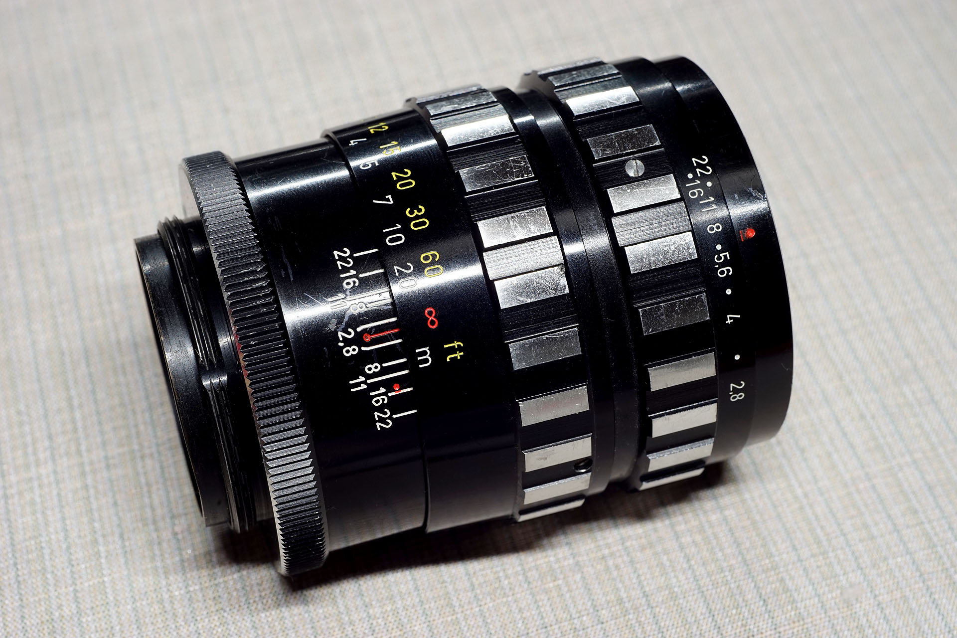 優しい色調で描く中望遠 ／ トラベナー Travenar 90mm f2.8 R - koiWide