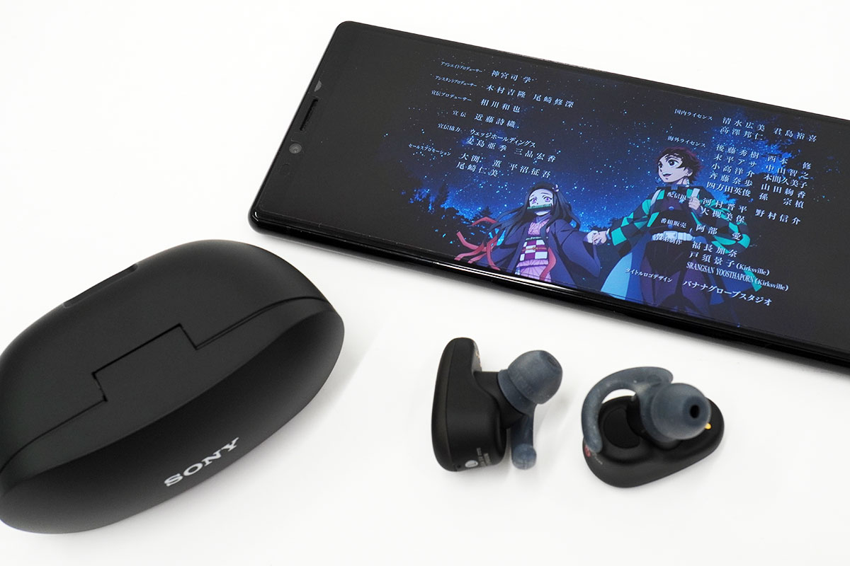 完全ワイヤレスヘッドセットに、ノイズキャンセリング機能と防水防塵