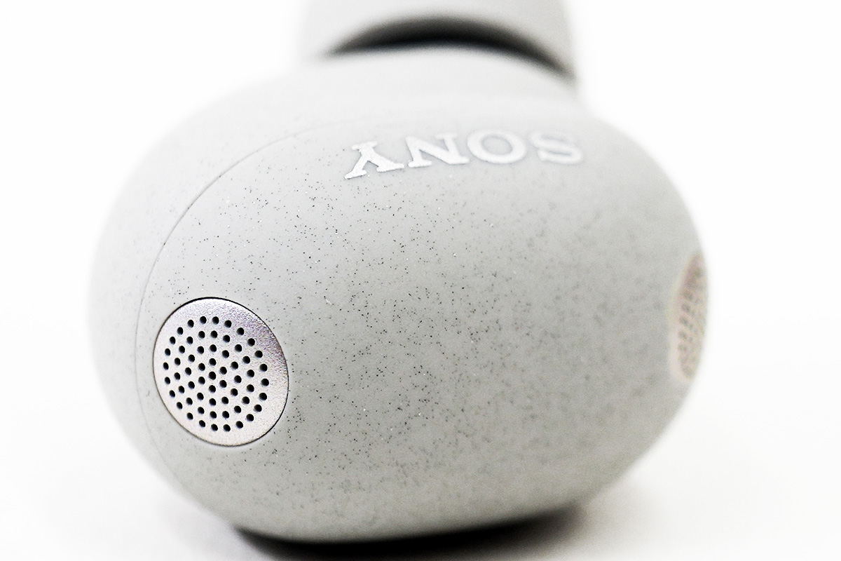 完全ワイヤレスイヤホン「WF-1000XM6」カラーバリエーション、ブラック