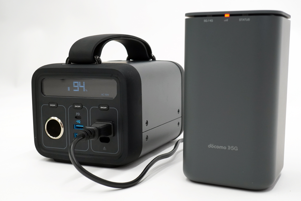 来年発売予定のNTTドコモのホームルーター「home 5G HR02」。スペック