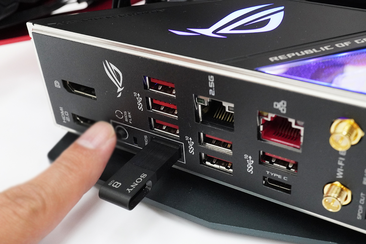 見た目にクールで作業が捗るオレ的理想のデスクトップPCを作りたい