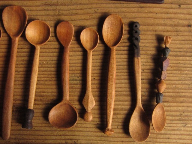 やわらかい丸みを帯びた安彦年朗さんの匙 | 暮らしとおしゃれの編集室