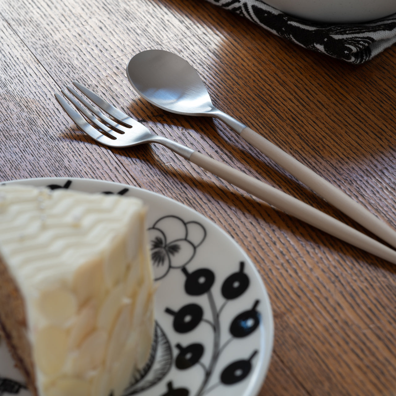 正規取扱店】 クチポール MIO/ミオ デザート 2本セット アイボリー