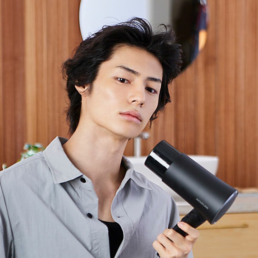 収納スタンド付きマイナスイオンヘアドライヤーKHD-K330 | コイズミ