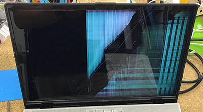 富士通AH55/E2 FMVA55E2BCの液晶割れ パソコン修理 | 液晶修理.Net