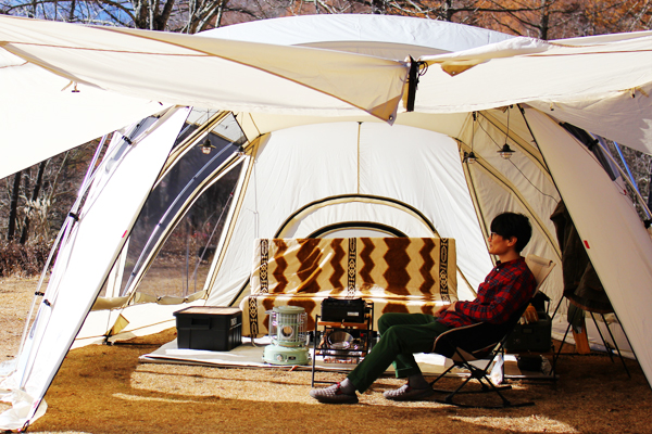 ギアレビュー｜コンダクターズチェア / CAMP on PARADE│LABOLIER