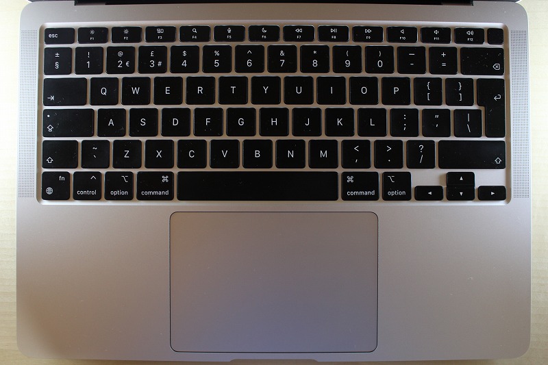レビュー】UK配列キーボード M1 MacBook Airがかっこ良すぎる