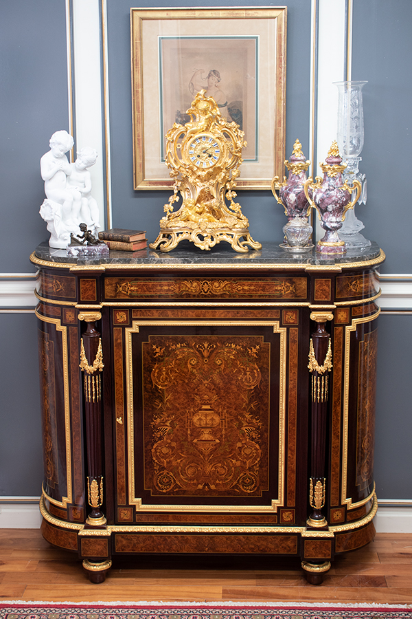 Cabinet | Laurent