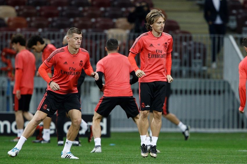 モドリッチがスペシャルゴールドのマーキュリアルヴェイパー12を着用