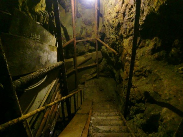 1300年かけて掘り尽くした鉱山「尾去沢鉱山・石切沢通洞坑」 : 帝都を歩く