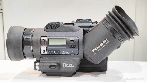1995/平成7/Panasonic/NV-DJ1/DIGICAM/3CCD/DVカメラ/12倍ズーム