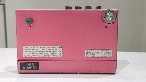1983/昭和58/SONY/WM-20/ウォークマン/カセットケースサイズ/DOLBY-B