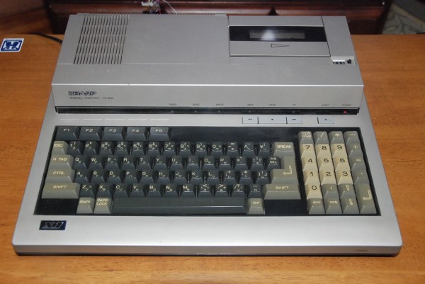 はじめて通信販売で買ったパソコン SHARP X1C : HitBitと楽しい仲間たち