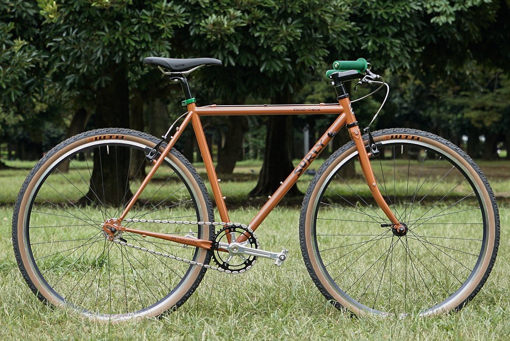 SURLY* cross-check / BUILT BY BLUE LUG - CUSTOMER'S BIKE CATALOG