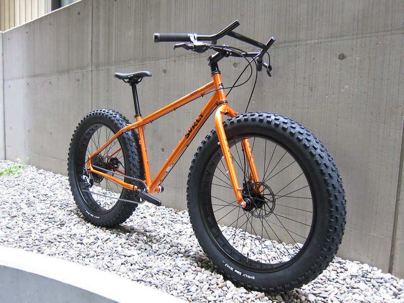 砂浜もトレイルも走れるツーリング系ファットバイク！SURLY 