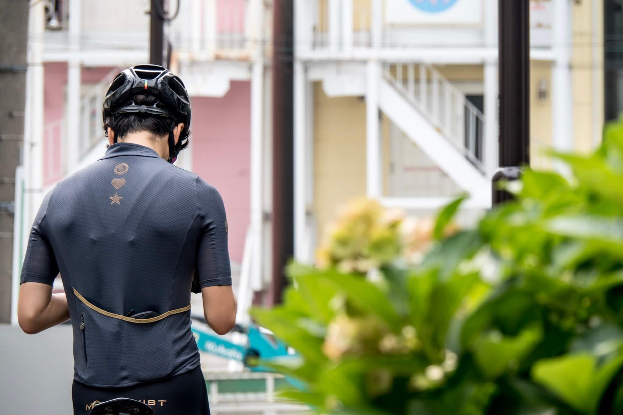 美しい“服”を着る。「Velobici」のモダニストジャージ&ビブショーツ