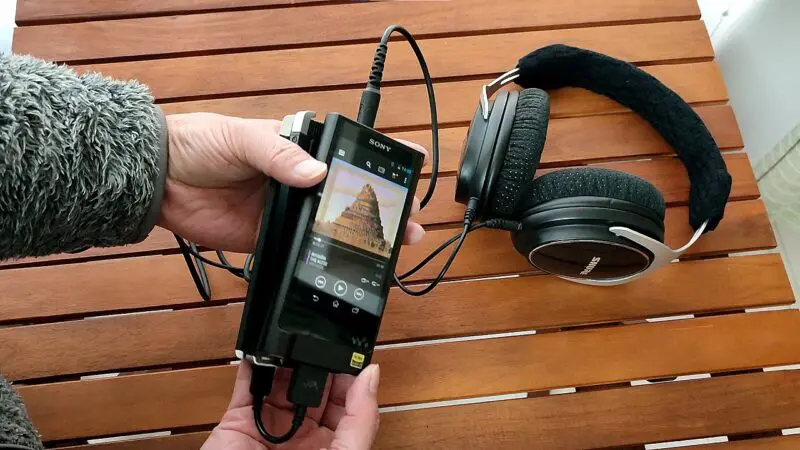 脳が喜ぶ】SHURE SRH1540を10年使って思うこと～おすすめ！モニター