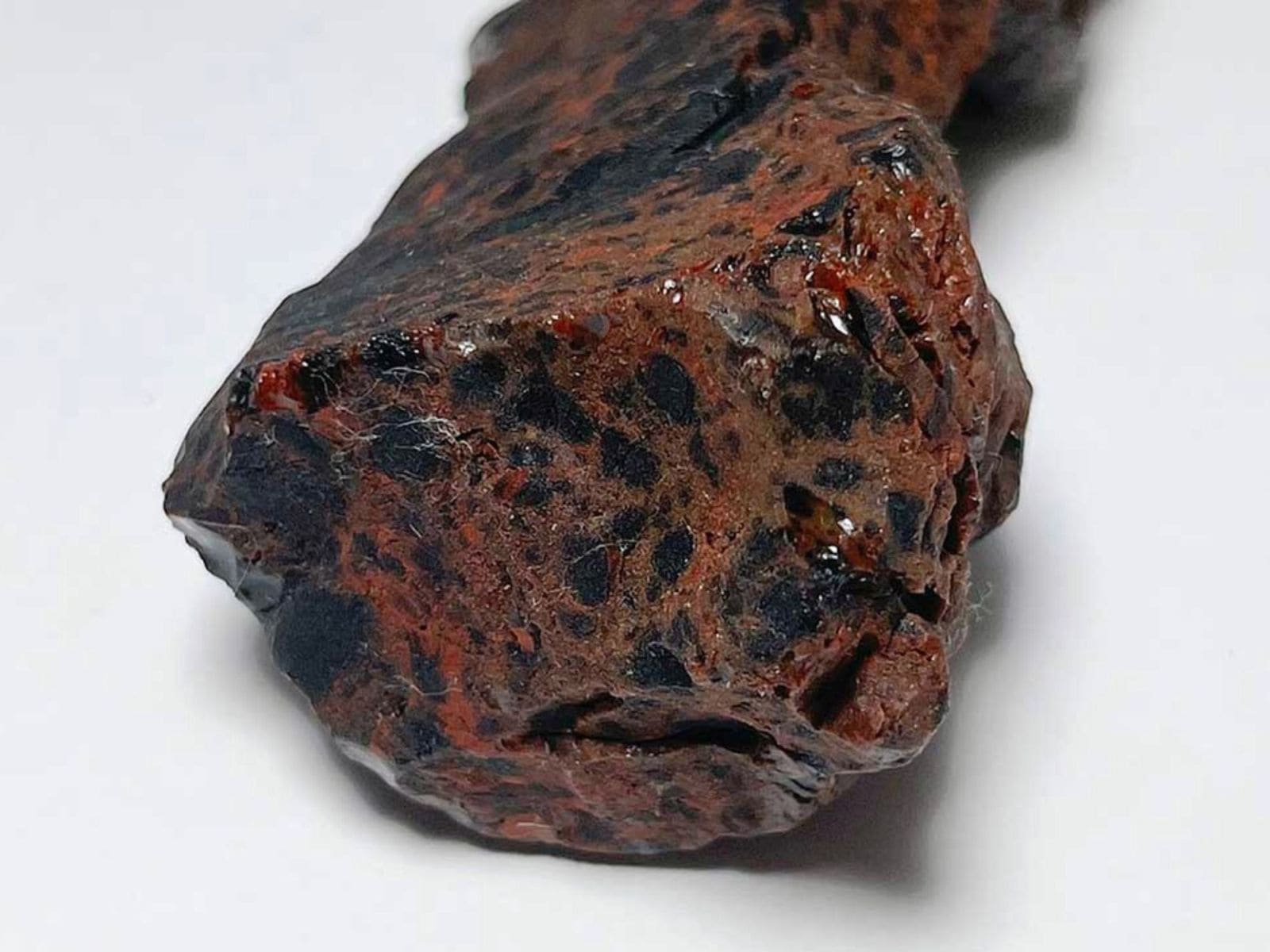 北海道白滝村(旧)産 黒曜石(花十勝/紅十勝石)