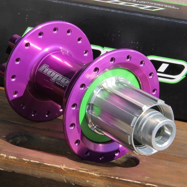 20% OFF!] HOPE - DH Pro4 [32H] [135/142mm] [カセット:シマノ・Alu