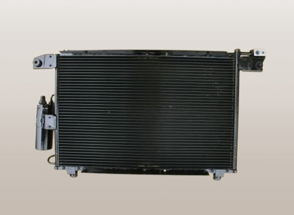 ビッグホーン コンデンサー UBS69GW 8-97049-270-3 現物修理コア新品