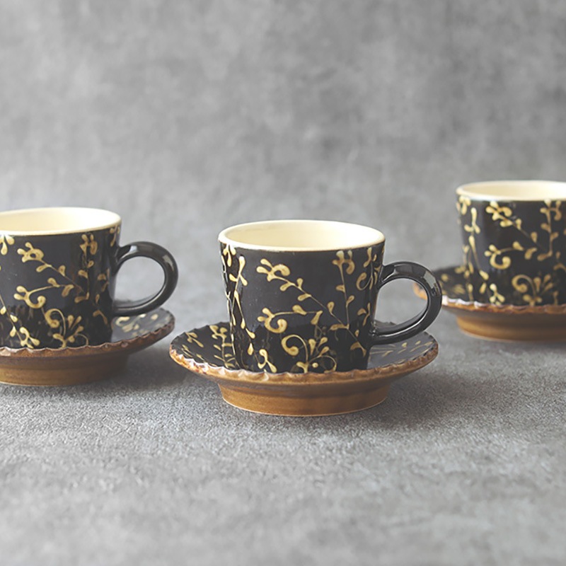 久保田健司｜コーヒーカップ&ソーサー 唐草 黒色 | 趣佳[syuca.jp