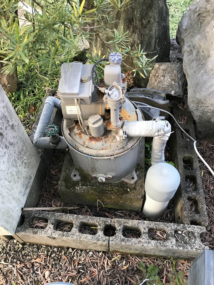 大垣市池尻町でずっと動いて止まらない日立製の浅井戸ポンプ【WT-P300H