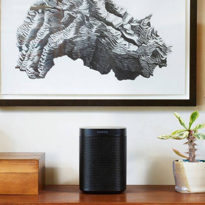 これがワイヤレススマートスピーカーの音？ と、“イイ音”に驚いた