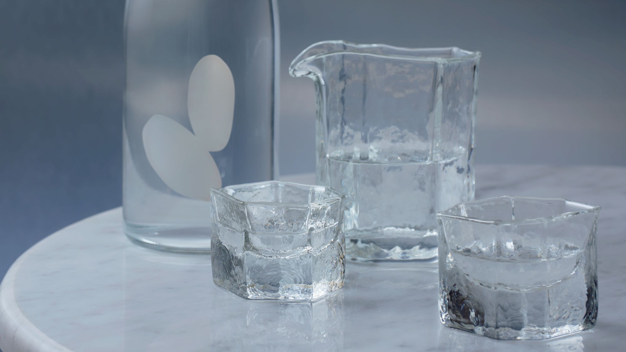 西山芳浩のぐい呑み・片口と大嶺酒造の日本酒「2粒 火入れ 山田錦